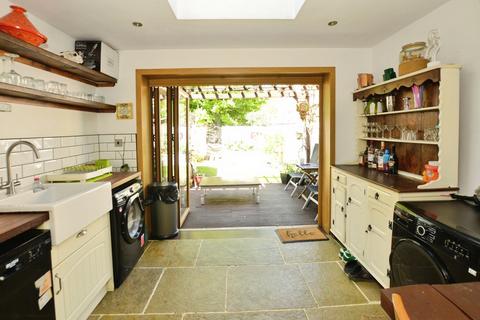 3 bedroom end of terrace house for sale, Coolinge Road, Folkestone, Kent, CT20