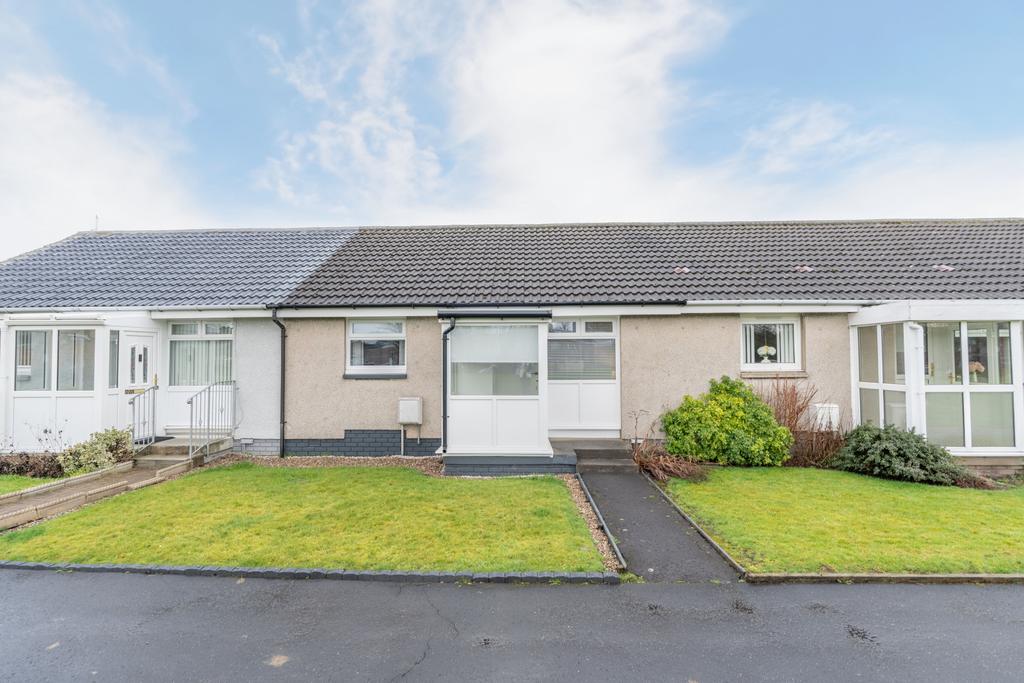 1 Bedroom Bungalow for Sale