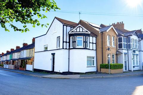2 bedroom end of terrace house for sale, Station Road, Folkestone, Kent, CT19