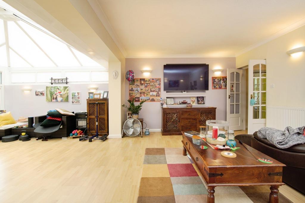 Lounge/Conservatory