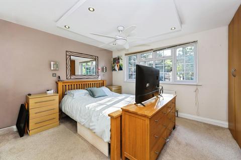 undefined, Uplands Road, Kenley, CR8