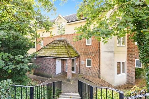 St. Lukes Road, Whyteleafe, Surrey, CR3