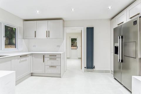 4 bedroom detached house for sale, Welcomes Road, Kenley, CR8