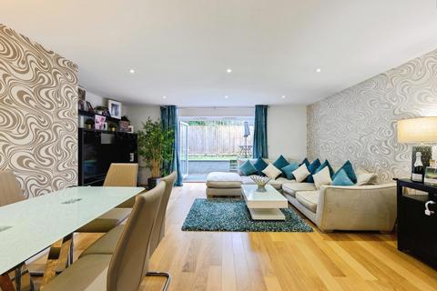 Beverley Road, Whyteleafe, Surrey, CR3
