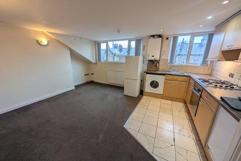 1 bedroom flat to rent, Bingley Road, Shipley, BD18