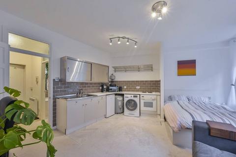 Studio to rent, Ambrosden Avenue, Westminster, London, SW1P