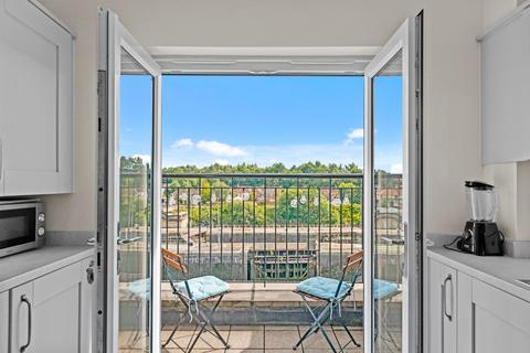 2 bedroom apartment for sale, Edgewater Place, Nightingale Court Edgewater Place, WA4