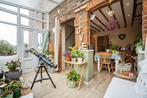 undefined, Maidstone Road, Nettlestead, Maidstone, Kent, ME18