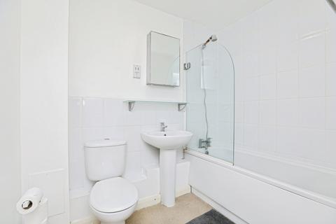 1 bedroom flat for sale, St. Peters Street, MAIDSTONE, Kent, ME16
