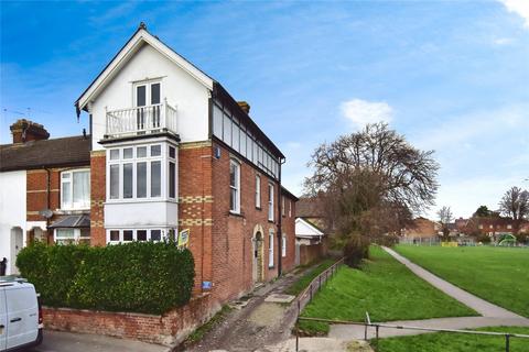 4 bedroom end of terrace house for sale, Heath Road, Maidstone, Kent, ME16