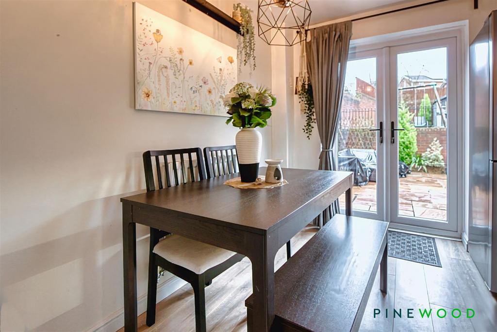 Kitchen diner
