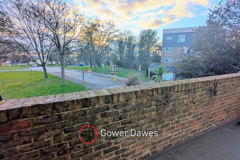 undefined, Comet Close, Purfleet-on-Thames