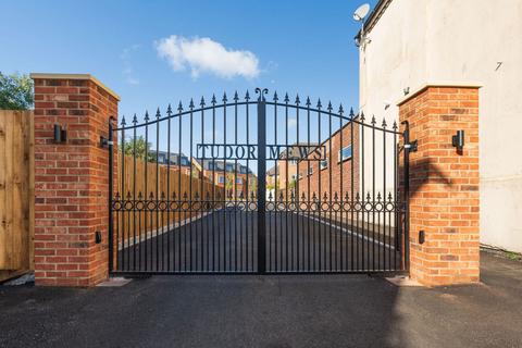 undefined, Priory Mews , Priory Street, Tonbridge, Kent. TN9 2AW