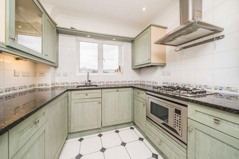 2 bedroom flat to rent, May Bate Avenue, Kingston Upon Thames KT2