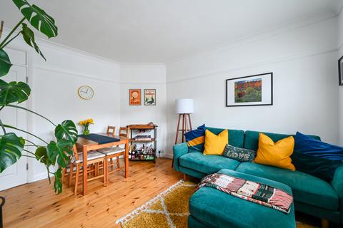2 bedroom apartment for sale, Cranleigh House, Raynes Park SW20