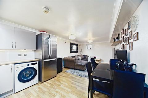 undefined, Thornton Road, Thornton Heath, CR7