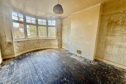 3 bedroom terraced house for sale, Croindene Road, London, SW16