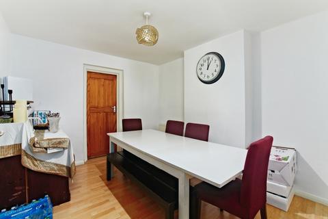 undefined, Galpins Road, Thornton Heath, CR7