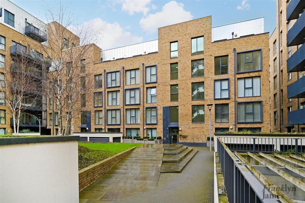 304-Carrick-Court (15).JPG