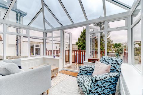3 bedroom semi-detached house for sale, Healey Avenue, Buckinghamshire HP13