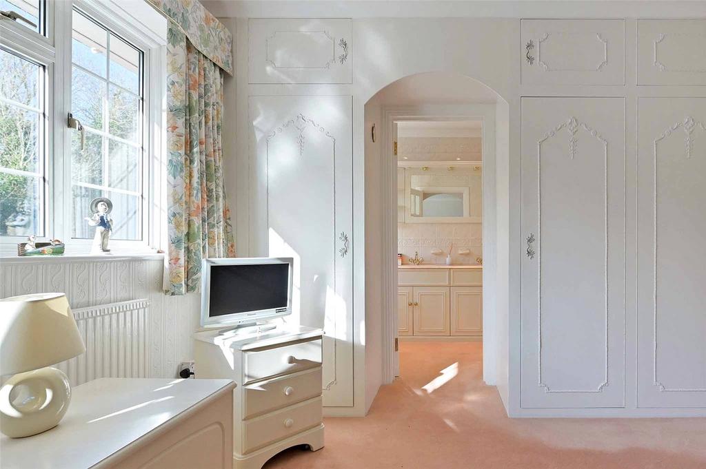 Door To En Suite