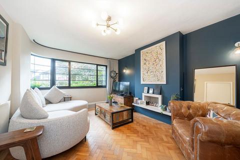 undefined, Rivermeads Avenue, Twickenham TW2