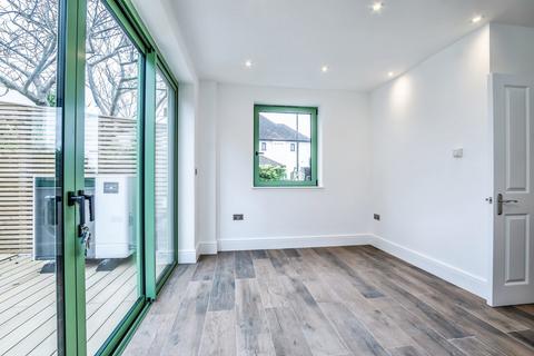 undefined, North Down, South Croydon, CR2