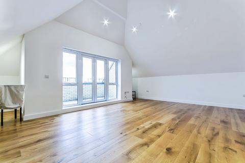 undefined, Russell Hill, Purley, CR8