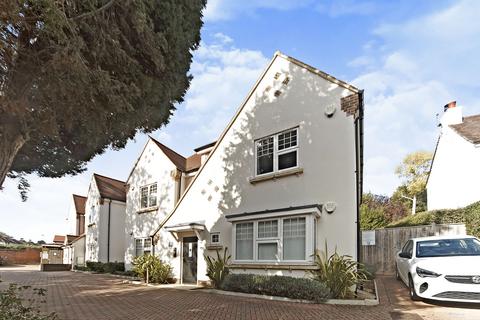 Woodcote Valley Road, Purley, CR8