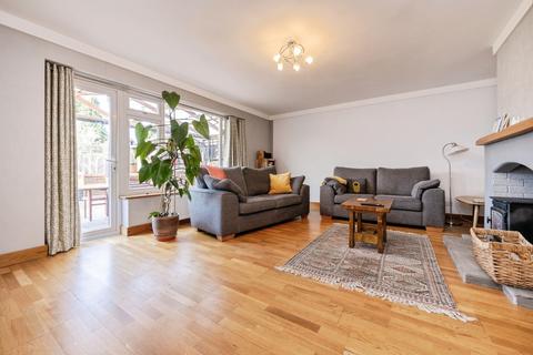 5 bedroom bungalow for sale, Arun Close, Bedford, Bedfordshire, MK41