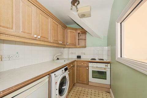 2 bedroom flat for sale, Lansdowne Road, Purley, CR8