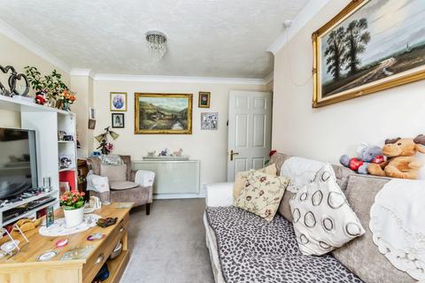 2 bedroom flat for sale, Foxley Lane, Purley, CR8