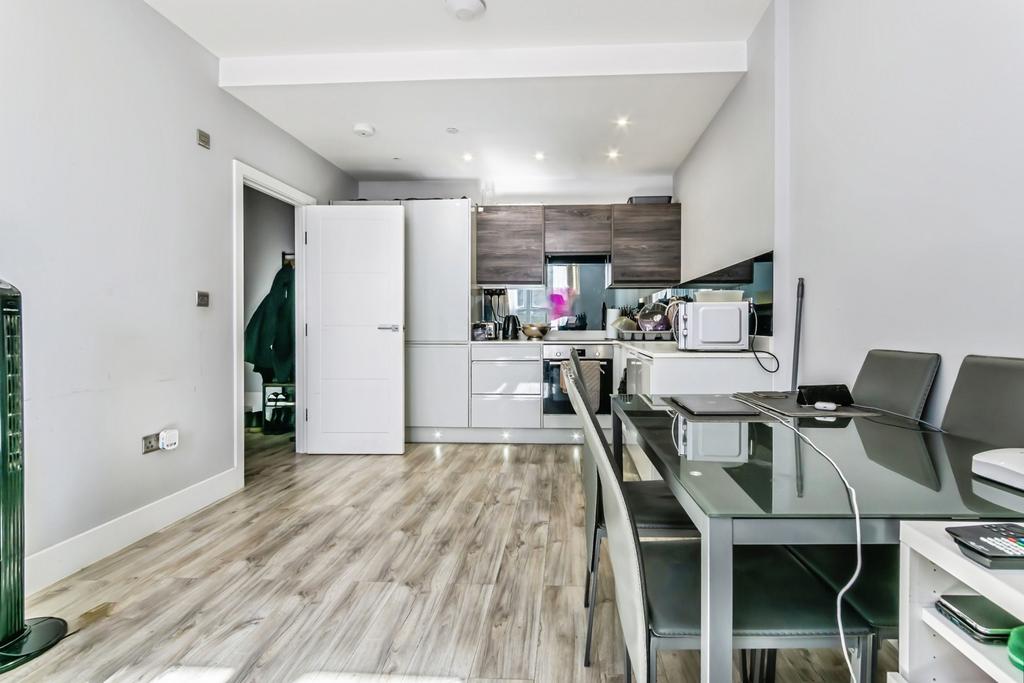 Loung/Kitchen