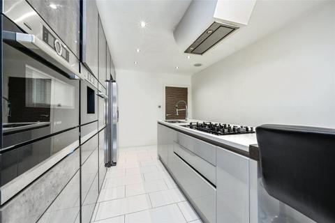 undefined, Newnham Avenue, Bedford, Bedfordshire, MK41