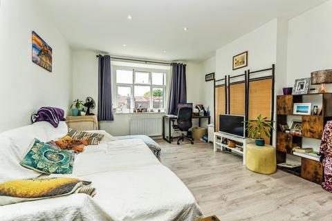 undefined, Cranleigh Close, South Croydon, CR2