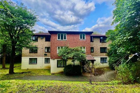 Fairbairn Close, Purley, CR8