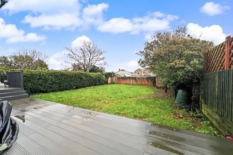4 bedroom semi-detached house for sale, Broomfield Avenue, Telscombe Cliffs, BN10 7AL