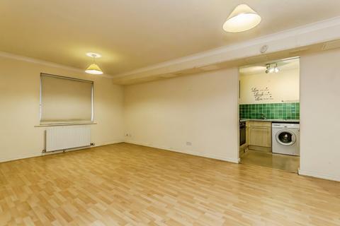 undefined, Brighton Road, Purley, CR8