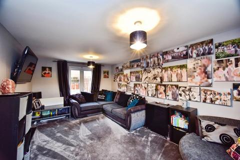 5 bedroom semi-detached house for sale, Premier Way, Kemsley, Sittingbourne, ME10