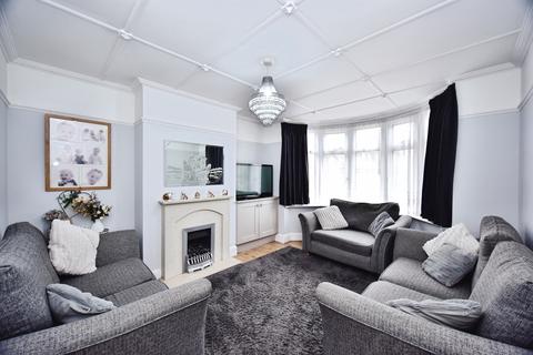 4 bedroom detached house for sale, Park Avenue, Sittingbourne, Kent, ME10