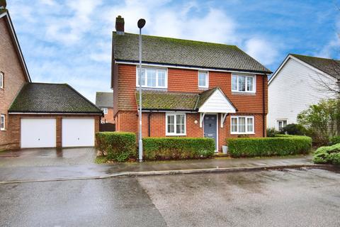 4 bedroom detached house for sale, Mulberry Way, Sittingbourne, ME10