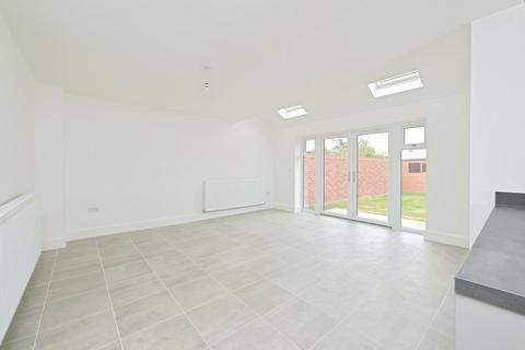 undefined, Weavers Grange, London Road, Bozeat, NN29