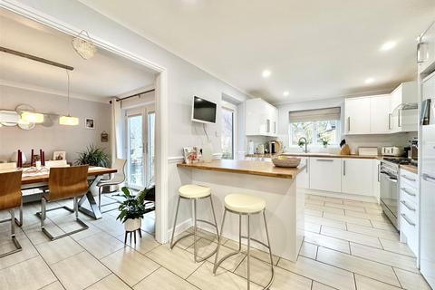 5 bedroom detached house for sale, Stoneheads Rise, Whaley Bridge, High Peak