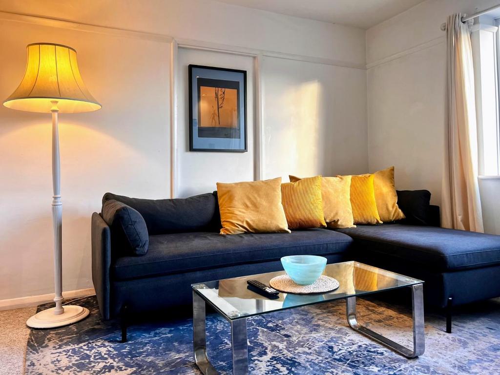 Lounge (1).jpeg