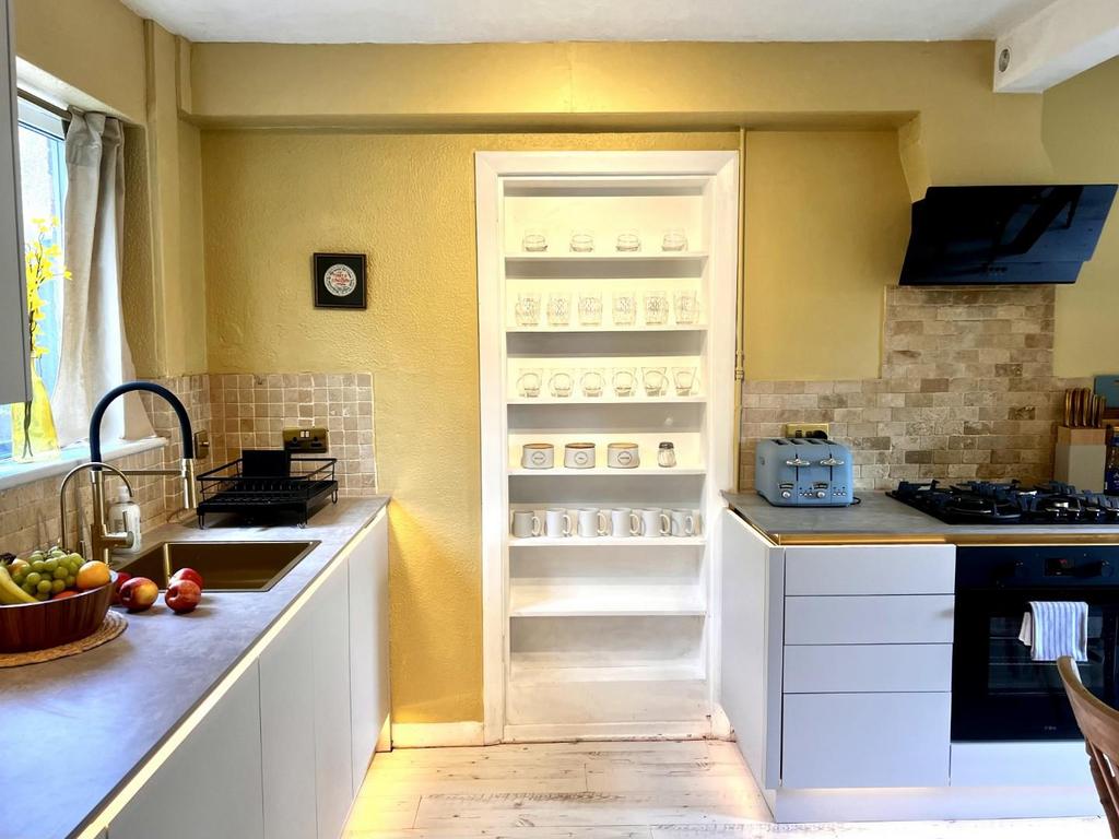 Kitchen (1).jpeg