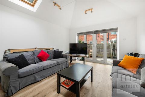 undefined, Sherwin Road, Nottingham NG7