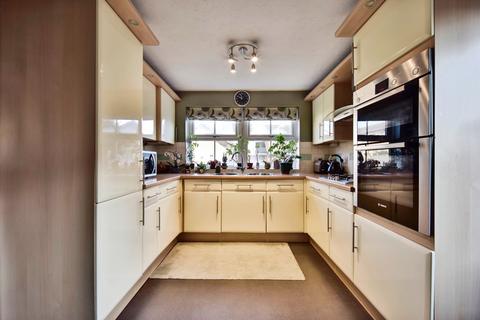 4 bedroom detached house for sale, Walsby Drive, Kemsley, Sittingbourne, Kent, ME10