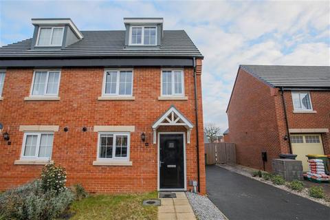 3 bedroom semi-detached house to rent, Preston PR4