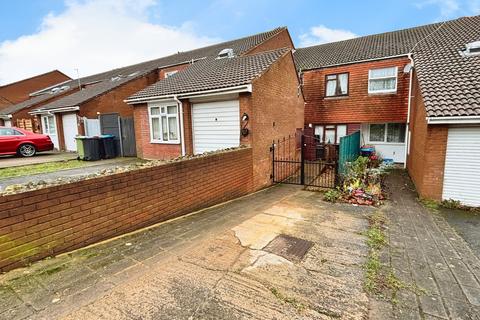Crosslands, Stantonbury, Milton Keynes, Buckinghamshire, MK14