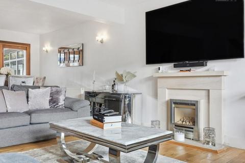 undefined, Lambourne Road, Chigwell, IG7